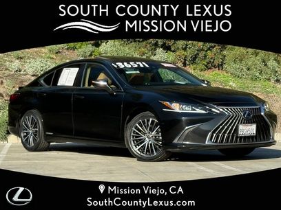 Certified 2022 Lexus ES 300h w/ Premium Package