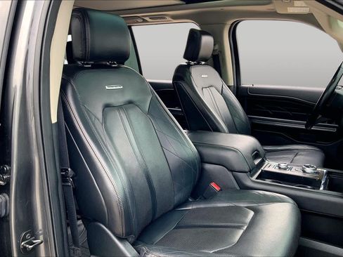 Used 2019 Ford Expedition Max Platinum AWD/4WD image 9
