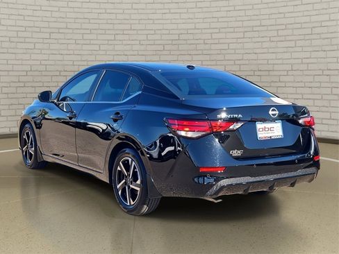 Used 2025 Nissan Sentra SV image 7