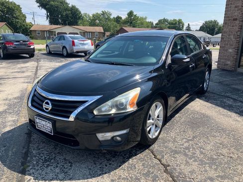 Used 2014 Nissan Altima 2.5 SL w/ Moonroof Package FWD image 7