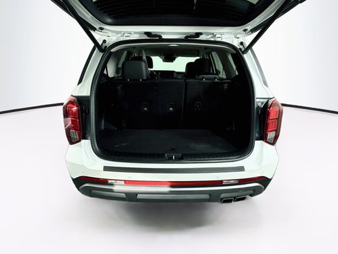 Used 2025 Hyundai Palisade SEL FWD image 31