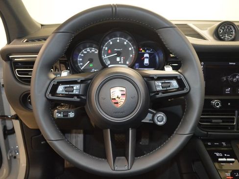 New 2026 Porsche Macan image 20