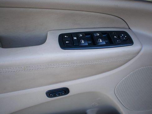 Used 2015 Jeep Grand Cherokee Overland image 12