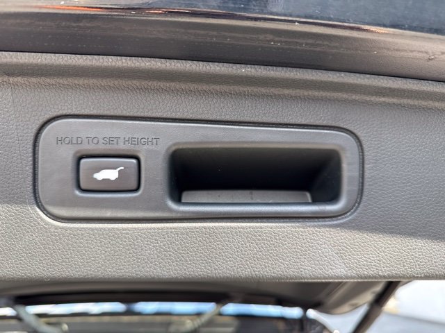 Used 2023 Honda Pilot EX-L image 10