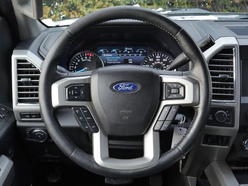 Used 2017 Ford F250 Lariat image 6