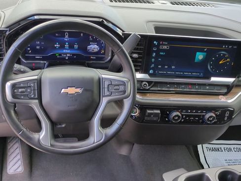 Used 2025 Chevrolet Silverado 1500 LT image 16