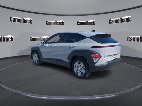 New 2026 Hyundai Kona SE image 5