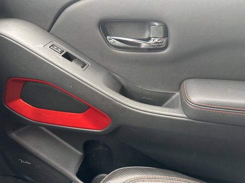 Used 2023 Nissan Frontier PRO-4X w/ Pro-4X Premium Package image 19