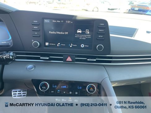 Used 2025 Hyundai Elantra Sport FWD image 7
