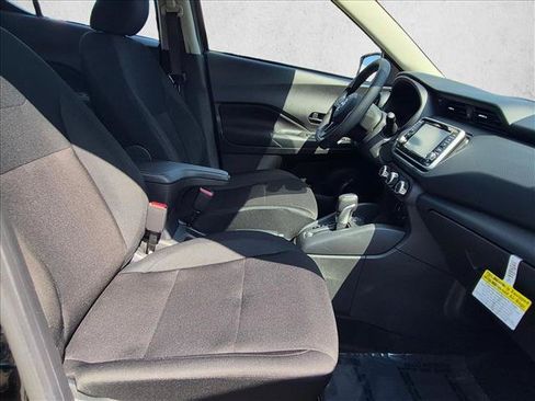 Used 2025 Nissan Kicks Play S FWD image 20