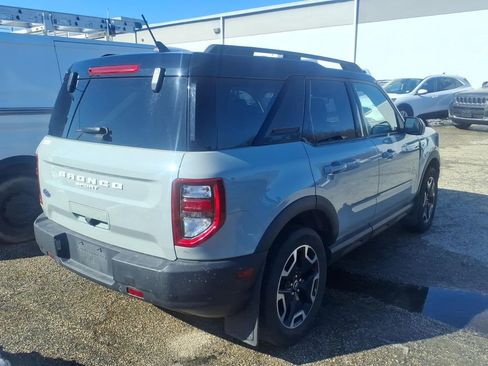Used 2021 Ford Bronco Sport Outer Banks w/ Outer Banks Package (96D) image 2