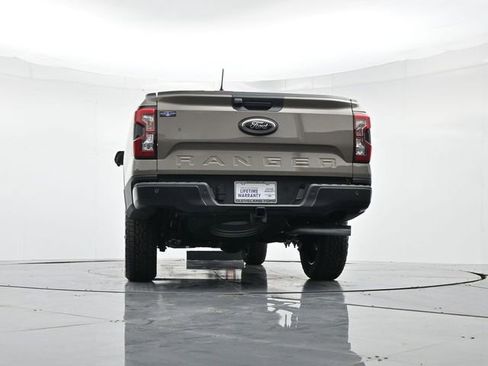 New 2025 Ford Ranger Lariat w/ Black Appearance Package image 38