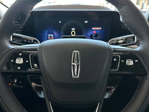 Used 2026 Lincoln Aviator 2WD image 24