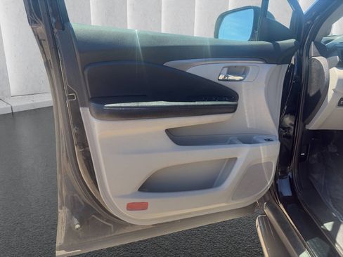 Used 2016 Honda Pilot EX-L image 10