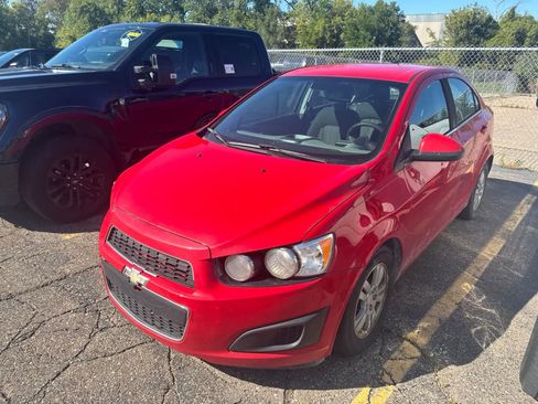 Used 2012 Chevrolet Sonic LT FWD image 2