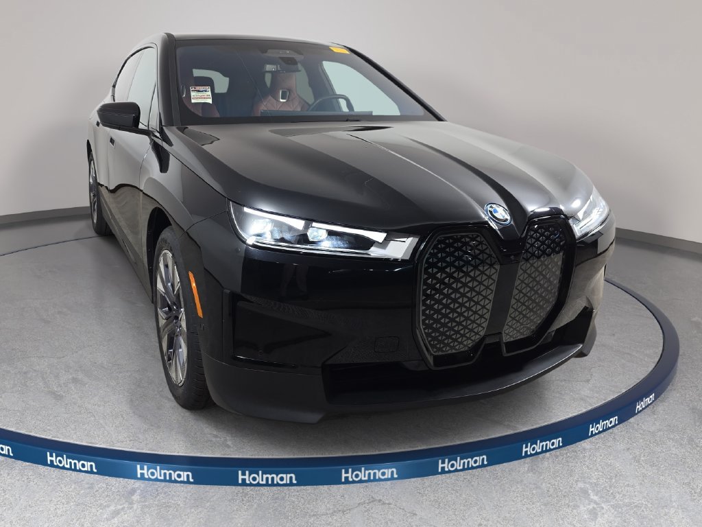 Certified 2024 BMW iX xDrive50 AWD/4WD image 3