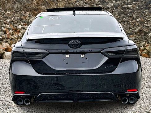 Used 2022 Toyota Camry XSE image 4