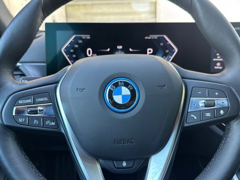 Used 2023 BMW i4 eDrive40 w/ Premium Package RWD image 30