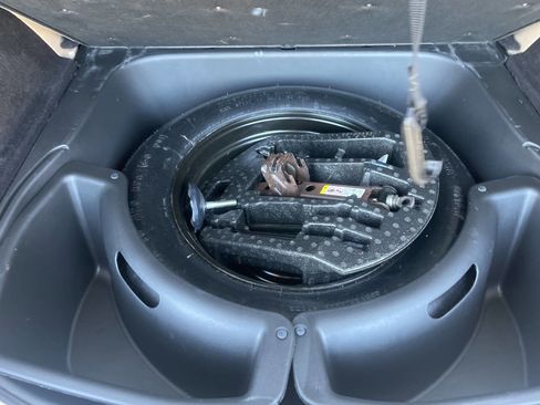 Used 2014 Jeep Grand Cherokee Limited image 32