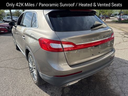 Used 2017 Lincoln MKX Reserve w/ Lincoln MKX Climate Package image 9