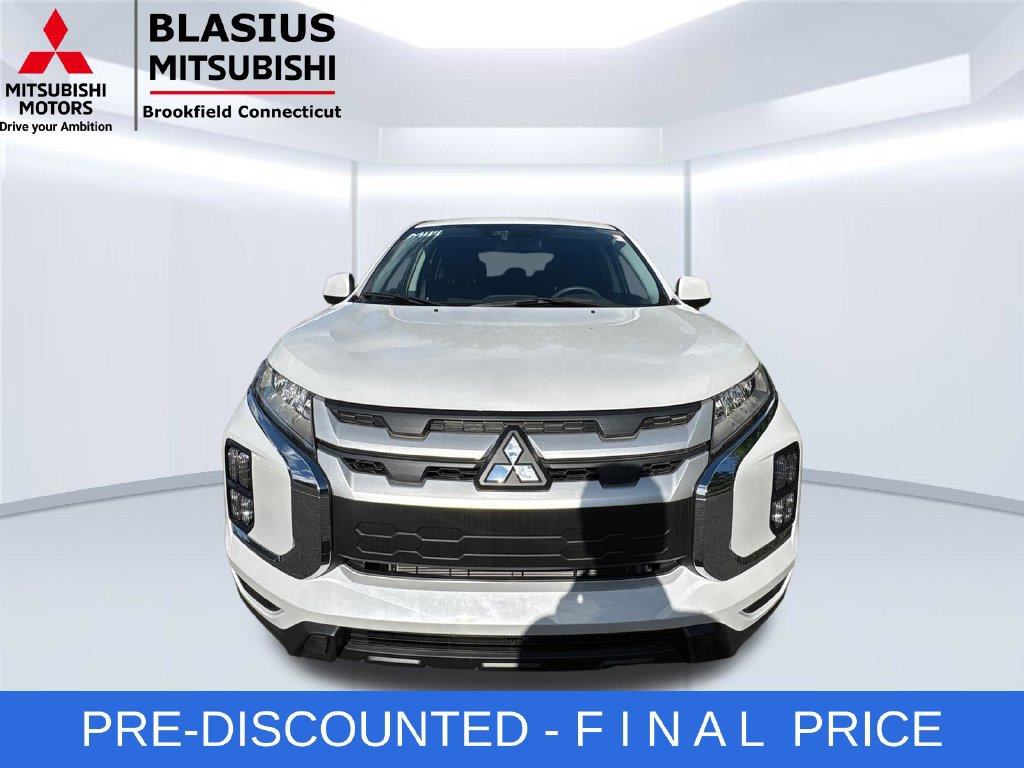 Used 2025 Mitsubishi Outlander Sport ES AWD/4WD image 4