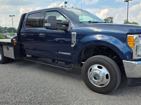 Used 2017 Ford F350 XLT w/ XLT Value Package AWD/4WD image 4