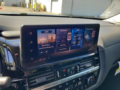 New 2026 Nissan Pathfinder Platinum w/ Cargo Package FWD image 16