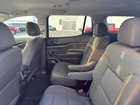 Used 2023 GMC Acadia AT4 image 32