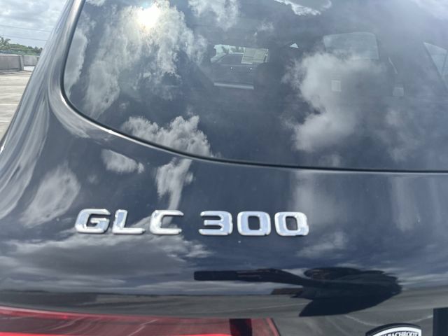 Used 2022 Mercedes-Benz GLC 300 4MATIC image 15