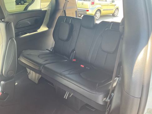 New 2027 Chrysler Pacifica Select w/ Family Tech Group FWD image 20