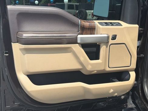 Certified 2019 Ford F150 Lariat AWD/4WD image 12