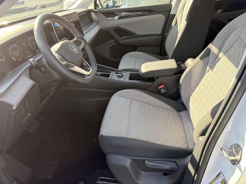 Certified 2026 Volkswagen Tiguan S FWD image 15