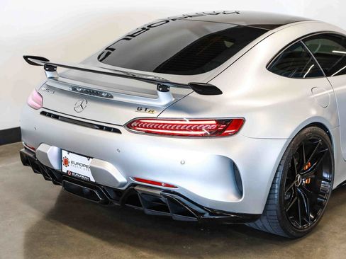 Used 2020 Mercedes-Benz AMG GT R image 21