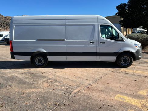 New 2026 Mercedes-Benz Sprinter 2500 image 6