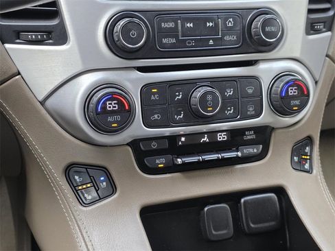 Used 2019 GMC Yukon XL SLT w/ Open Road Package image 27