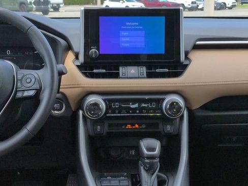 Used 2023 Toyota RAV4 XLE Premium FWD image 18