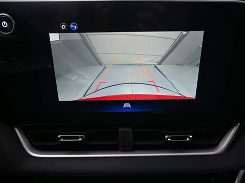 Used 2025 Chevrolet Equinox LT w/ Midnight Edition FWD image 18