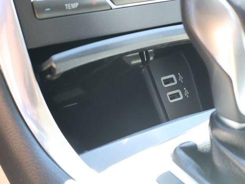 Used 2017 Ford Edge Titanium w/ Technology Package AWD/4WD image 38