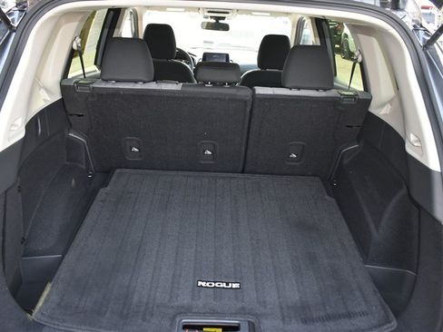 Used 2023 Nissan Rogue SV AWD/4WD image 25