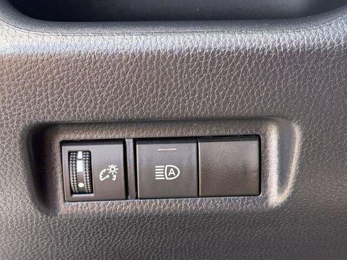 Certified 2021 Toyota RAV4 XLE AWD/4WD image 18