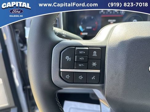 New 2026 Ford F250 Lariat w/ Black Appearance Package AWD/4WD image 22