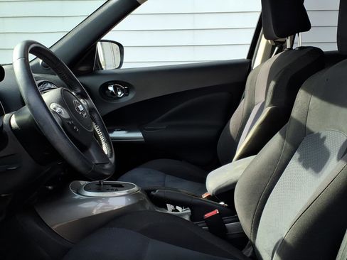 Used 2015 Nissan Juke SV FWD image 7