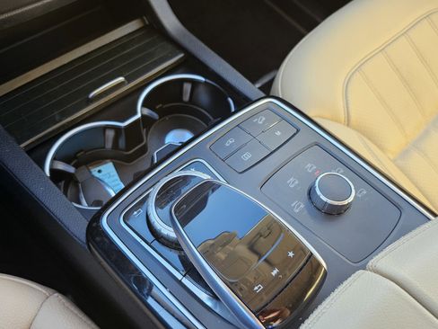 Used 2019 Mercedes-Benz GLS 450 4MATIC w/ Premium 1 Package image 35