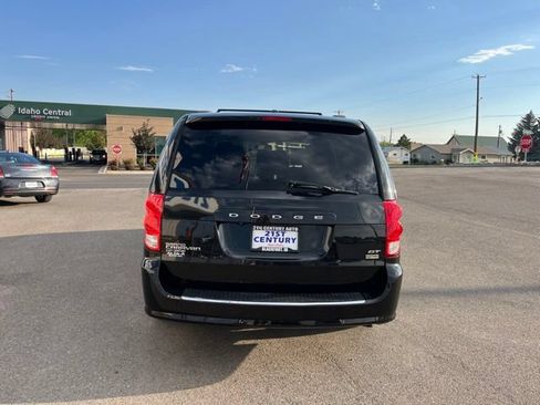 Used 2018 Dodge Grand Caravan GT FWD image 12
