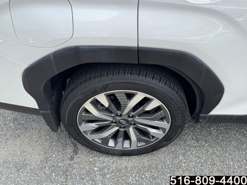 Used 2025 Subaru Forester Touring AWD/4WD image 12