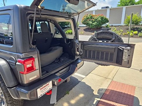 Used 2026 Jeep Wrangler Unlimited Rubicon AWD/4WD image 49