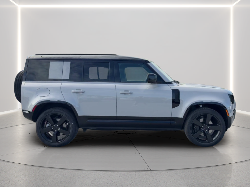 New 2026 Land Rover Defender 110 X-Dynamic SE AWD/4WD image 4
