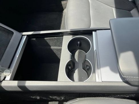 Used 2025 Tesla Model 3 RWD image 16
