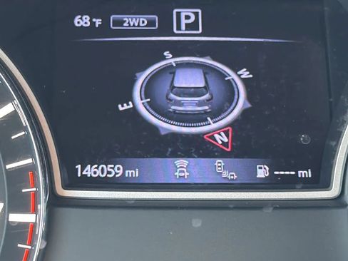 Used 2020 Nissan Pathfinder SL AWD/4WD image 17