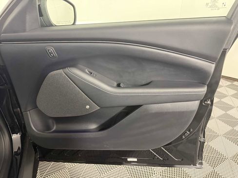 Used 2021 Ford Mustang Mach-E Premium image 16